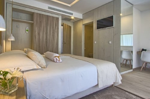 Double room at Hotel Cavtat in Croatia. Travel with World Lifetime Journeys