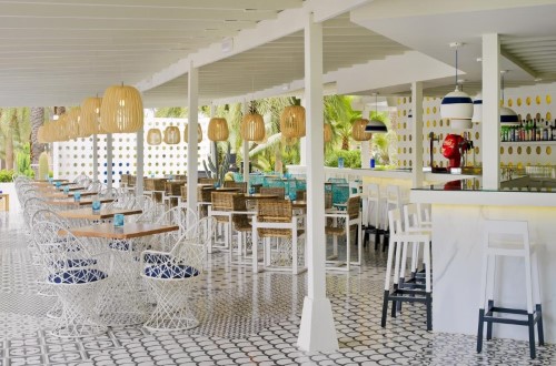 Bar area at H10 Big Sur in Los Cristianos, Tenerife. Travel with World Lifetime Journeys