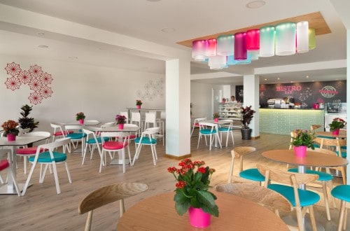 Bistro bar at H10 Rubicon Palace in Playa Blanca, Lanzarote. Travel with World Lifetime Journeys