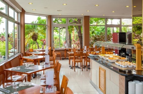 Buffet restaurant at Sol Arona Tenerife in Los Cristianos. Travel with World Lifetime Journeys