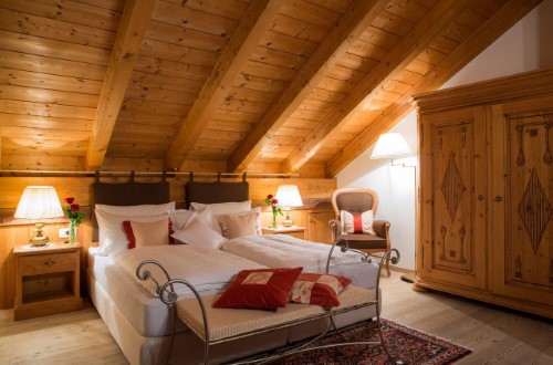 Comfort room at Hotel Tablé in Corvara, Italy. Travel with World Lifetime Journeys