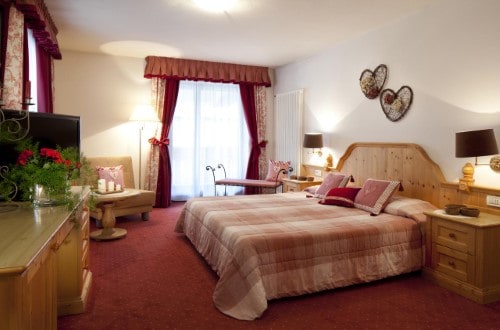 Comfort room at Hotel Tablé in Corvara, Italy. Travel with World Lifetime Journeys