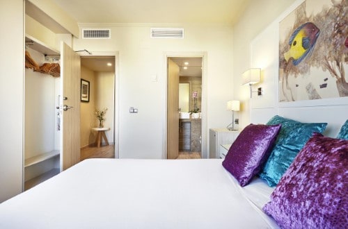 Double room at Grupotel Maritimo in Alcudia, Mallorca. Travel with World Lifetime Journeys