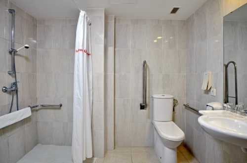 Ensuite bath at Sol Alcudia Center Apartamentos in Alcudia, Mallorca. Travel with World Lifetime Journeys