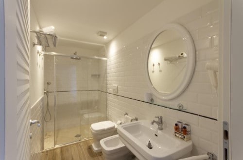 Ensuite bathroom at Hotel Nautilus in Cagliari, Italy. Travel with World Lifetime Journeys