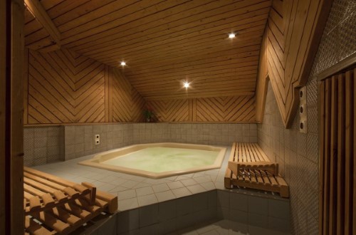 Jacuzzi at Hotel Allalin in Saas Fee, Switzerland. Travel with World Lifetime Journeys