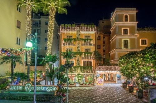 Main entrance at Hotel Michelangelo in Sorrento, Italy. Travel with World Lifetime Journeys