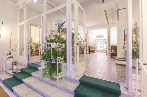 Main entrance at The Palace Hotel in Viareggio, Italy. Travel with World Lifetime Journeys