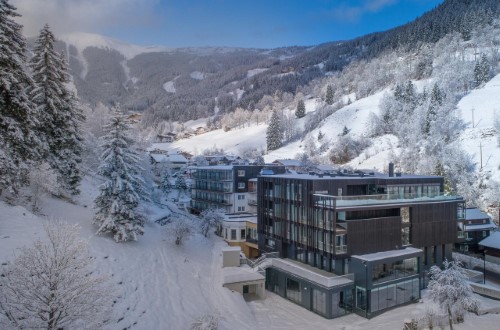 Outside view at Hotel Der Waldhof in Zell am See, Austria. Travel with World Lifetime Journeys