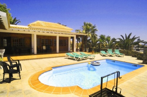 Pool view at Club Caleta Dorada in Caleta del Fuste, Fuerteventura. Travel with World Lifetime Journeys