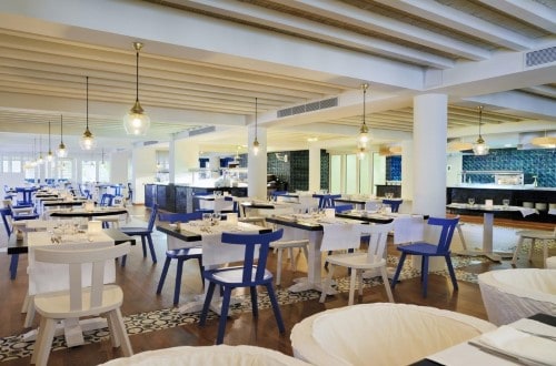 Restaurant at H10 Big Sur in Los Cristianos, Tenerife. Travel with World Lifetime Journeys