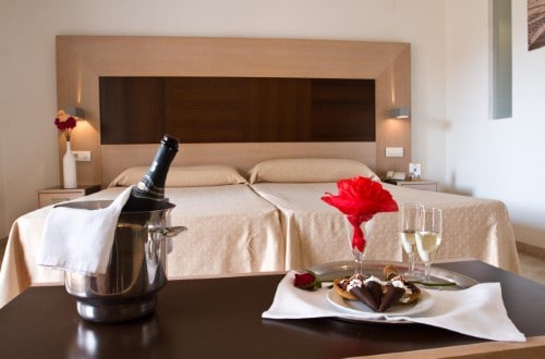 Romantic welcoming at Hotel Dynastic in Benidorm, Spain. Travel with World Lifetime Journeys