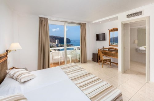 Double room at Sol Arona Tenerife in Los Cristianos. Travel with World Lifetime Journeys