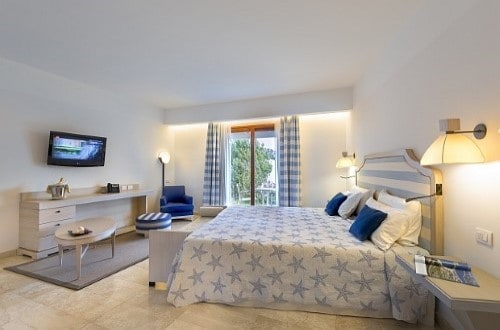 Suite at Grand Baia Resort in San Teodoro, Sardinia. Travel with World Lifetime Journeys