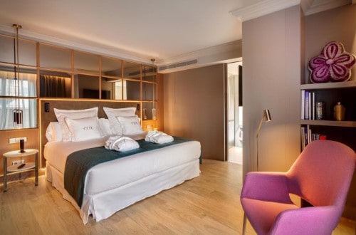 Double room at Barceló Emperatriz in Madrid, Spain. Travel with World Lifetime Journeys