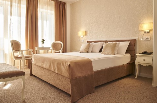 Double room at Continental Forum Oradea in Romania. Travel with World Lifetime Journeys