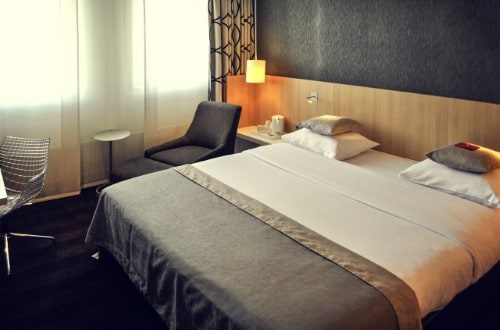 Double room at Mercure Hotel Amsterdam City in Netherlands. Travel with World Lifetime Journeys