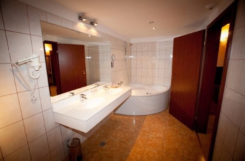 Ensuite bathroom at Hotel Maxim in Oradea, Romania. Travel with World Lifetime Journeys