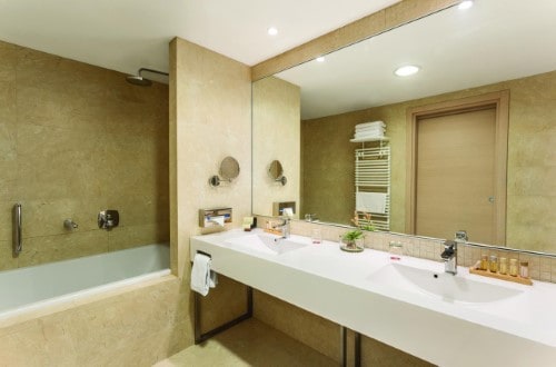 Ensuite bathroom at Ramada Hotel in Oradea, Romania. Travel with World Lifetime Journeys