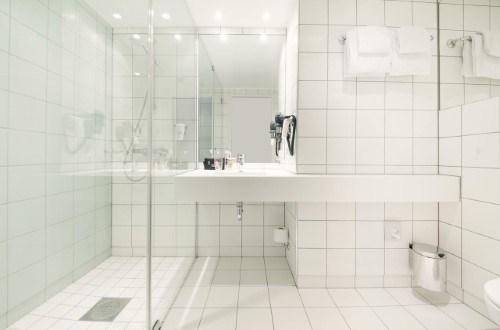 Ensuite bathroom at Scandic Vulkan Hotel in Oslo, Norway. Travel with World Lifetime Journeys