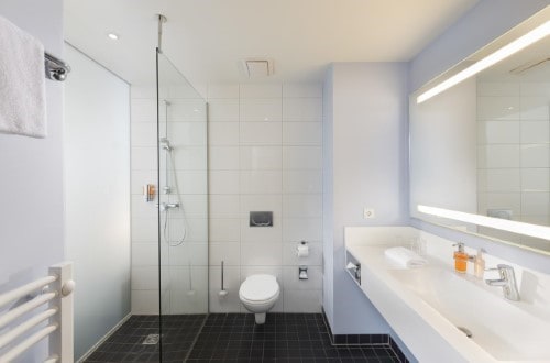 Ensuite bathroom at Seminaris CampusHotel in Berlin, Germany. Travel with World Lifetime Journeys