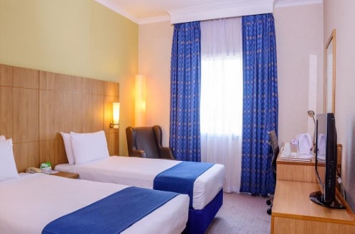 Twin room at Holiday Inn London Brent Cross in United Kingdom. Travel with World Lifetime Journeys