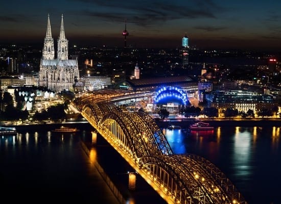 Cologne city break Christmas. Travel with World Lifetime Journeys