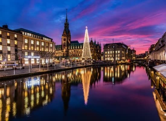 Hamburg city break. Travel with World Lifetime Journeys