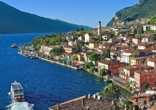 Lake Garda holiday in Italy product 500px. Travel with World Lifetime Journeys