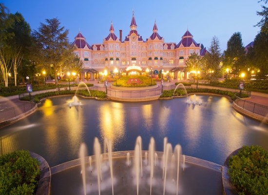 Disneyland hotel Paris. Travel with World Lifetime Journeys