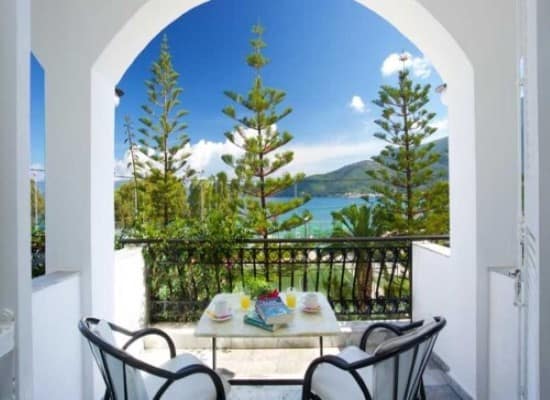 Summer-holiday-kefalonia-athina-hotel. Travel with World Lifetime Journeys