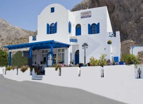 santoriny-family-holiday-greece-ancient-thira-Hotel. Travel with World Lifetime Journeys