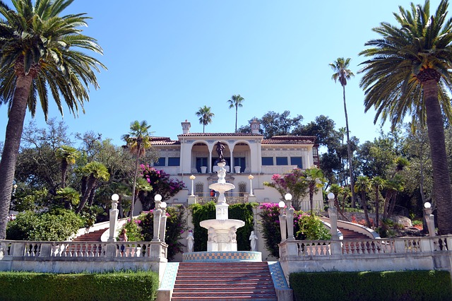 Self driving tour California Hearst Castle San Simeon California. Travel with World Lifetime Journeys